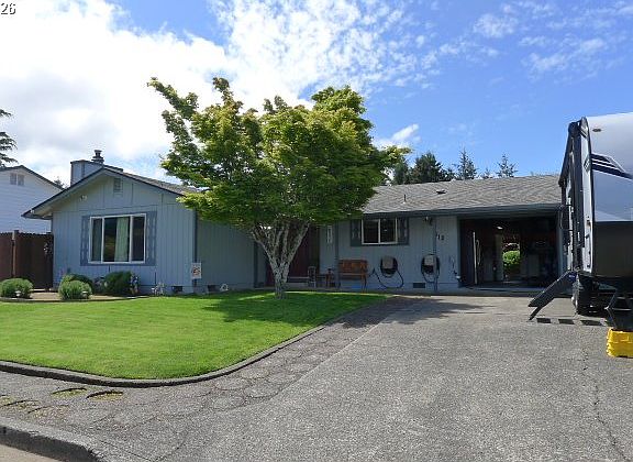 5th image of 412 Camellia Ct