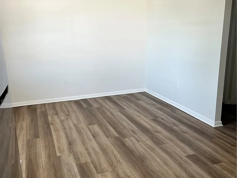 1801 Kent Dr — Photo 4