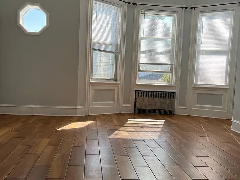 31 W 34th St #2 — Photo 1
