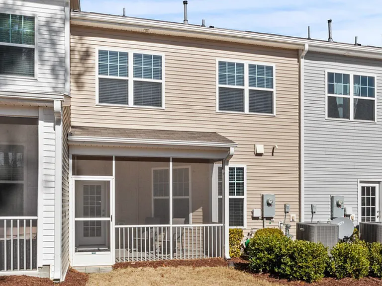 6102 Beale Loop — Photo 14