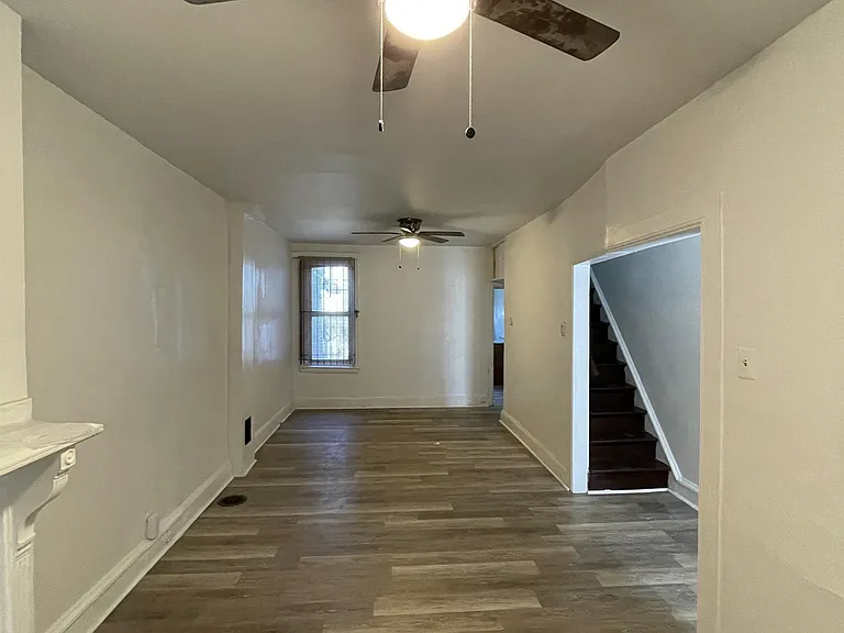 412 N Holly St — Photo 4