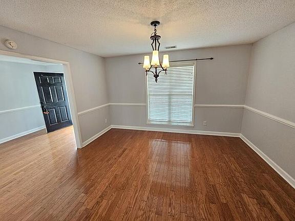 5th image of 219 Plantation Pointe Dr