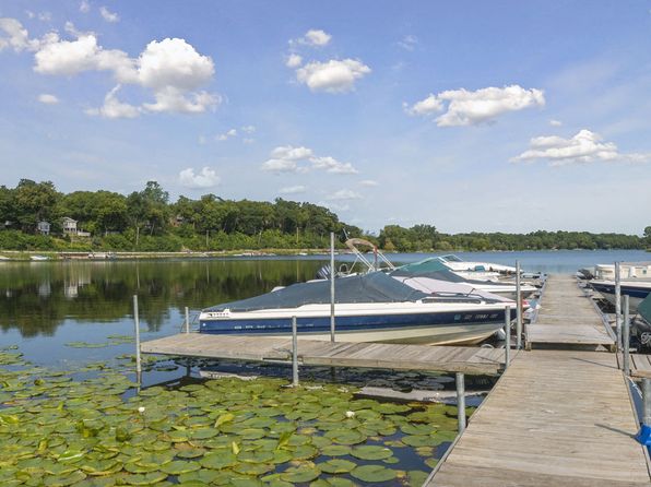1300 W Medicine Lake Dr #209