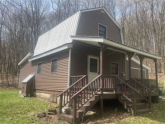 3rd image of 340 Sherman Hill Rd