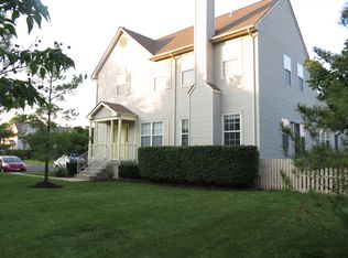 4 Stanwyck Ct, Robbinsville, NJ 08691