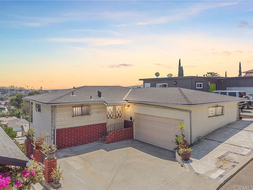 1st image of 2342 Bullard Ave