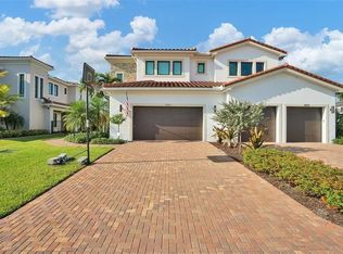 3460 Emerson Ln, Hollywood, FL 33312