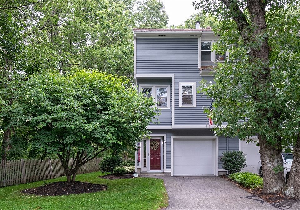 1st image of 4 Arnold Dr #A