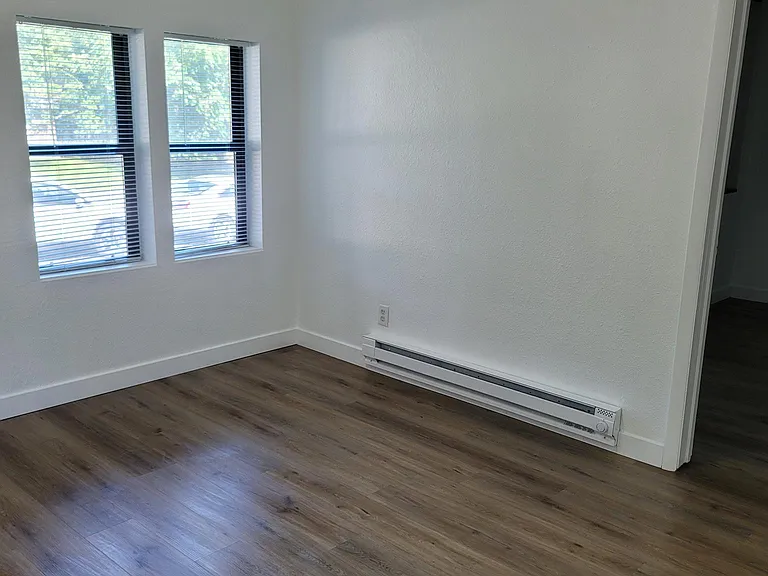 1048 N 23rd St #3 — Photo 6