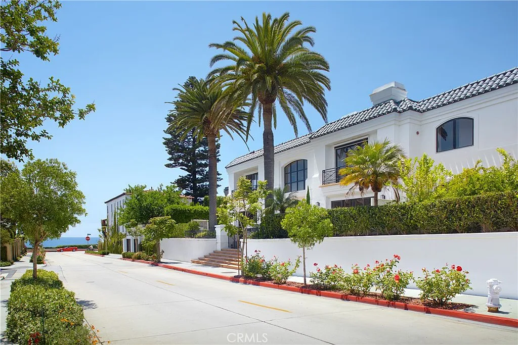 4 bed, 6.0 bath, 6014 sqft, $39,995 — Photo 1