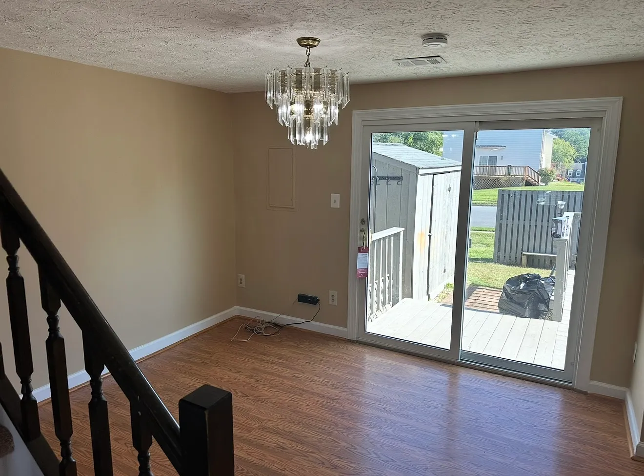 3 bed, 1.5 bath, $2,400 — Photo 4