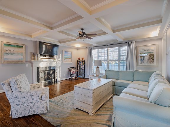 3rd image of 1005 Turner Meadow Dr