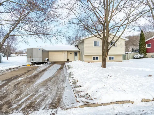 806 Evergreen DRIVE, Holmen, WI 54636