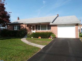 315 W Arch St, Fleetwood, PA 19522