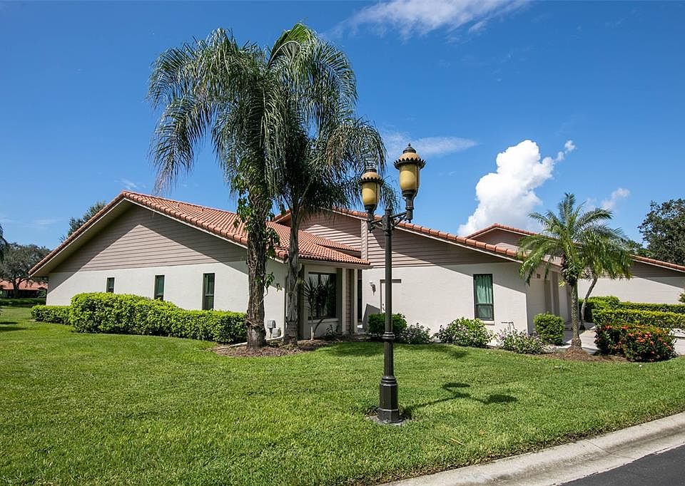 1st image of 3981 Wilshire Cir E #195