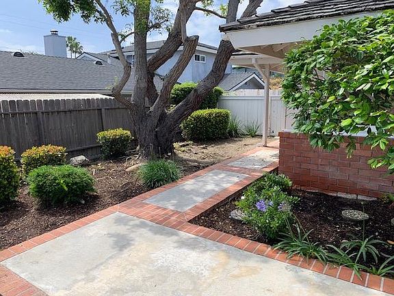 Entryway. Weekly gardener is included in rent.