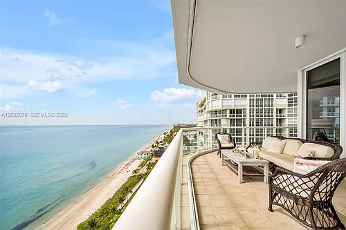 6051 N Ocean Dr Photo 1