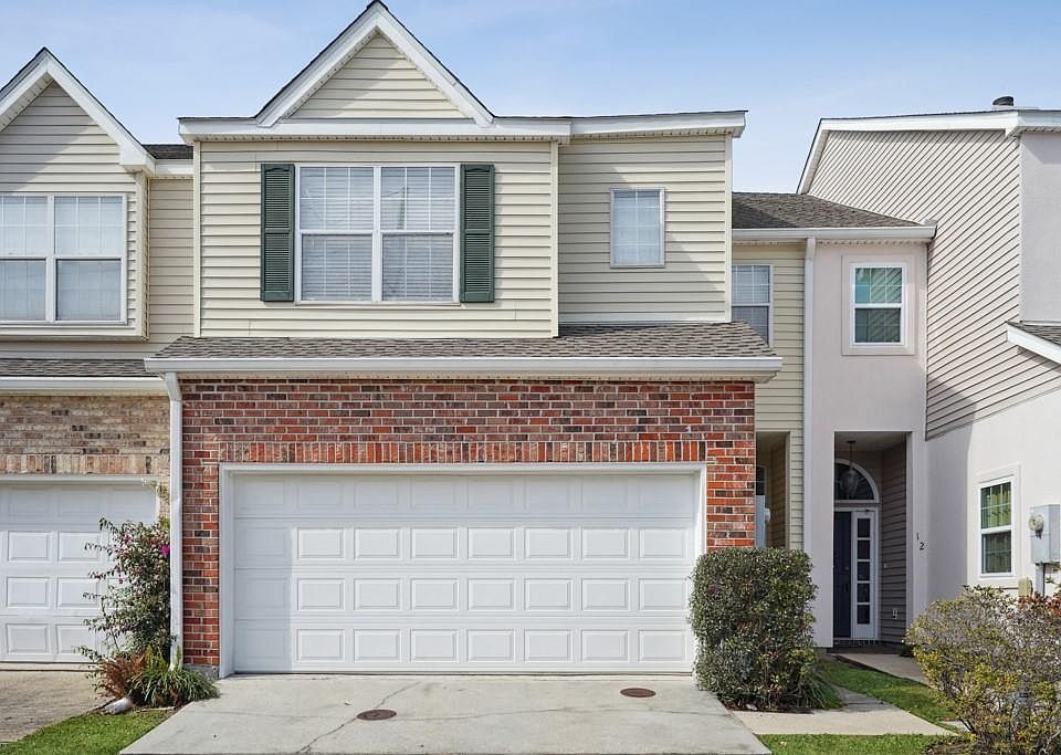 1st image of 10 Nouveau Ln E