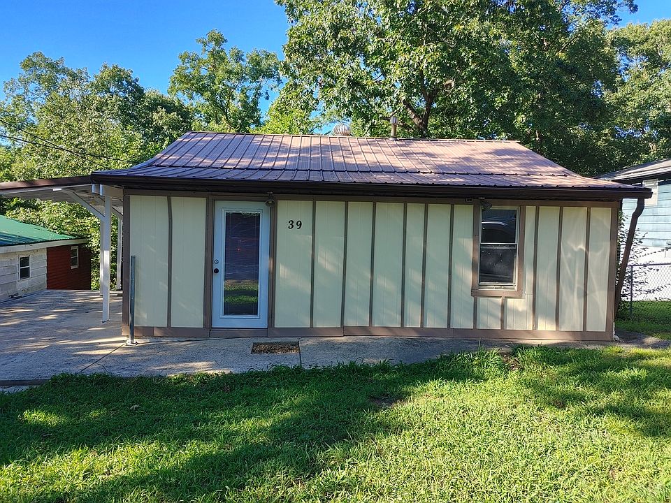1st image of 39 Linda Dr