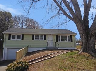 48 W Vine St, Pawcatuck, CT 06379