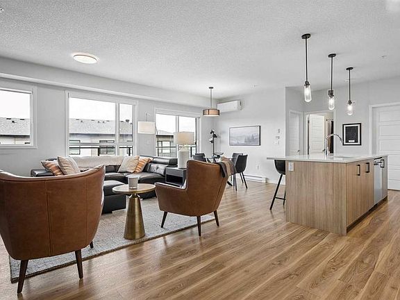 3rd image of 42 N Cranbrook Gdns SE #1303