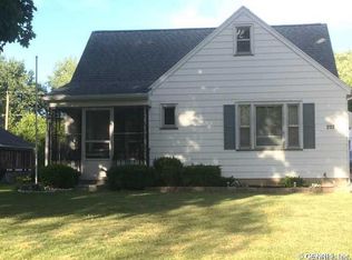 292 Lettington Ave, Gates, NY 14624