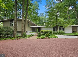 25 Brookstone Dr, Princeton, NJ