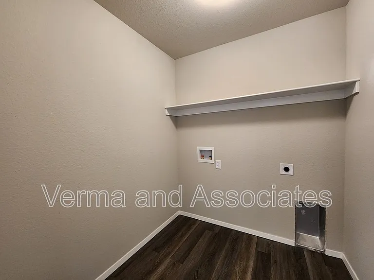 1730 King Rd — Photo 5