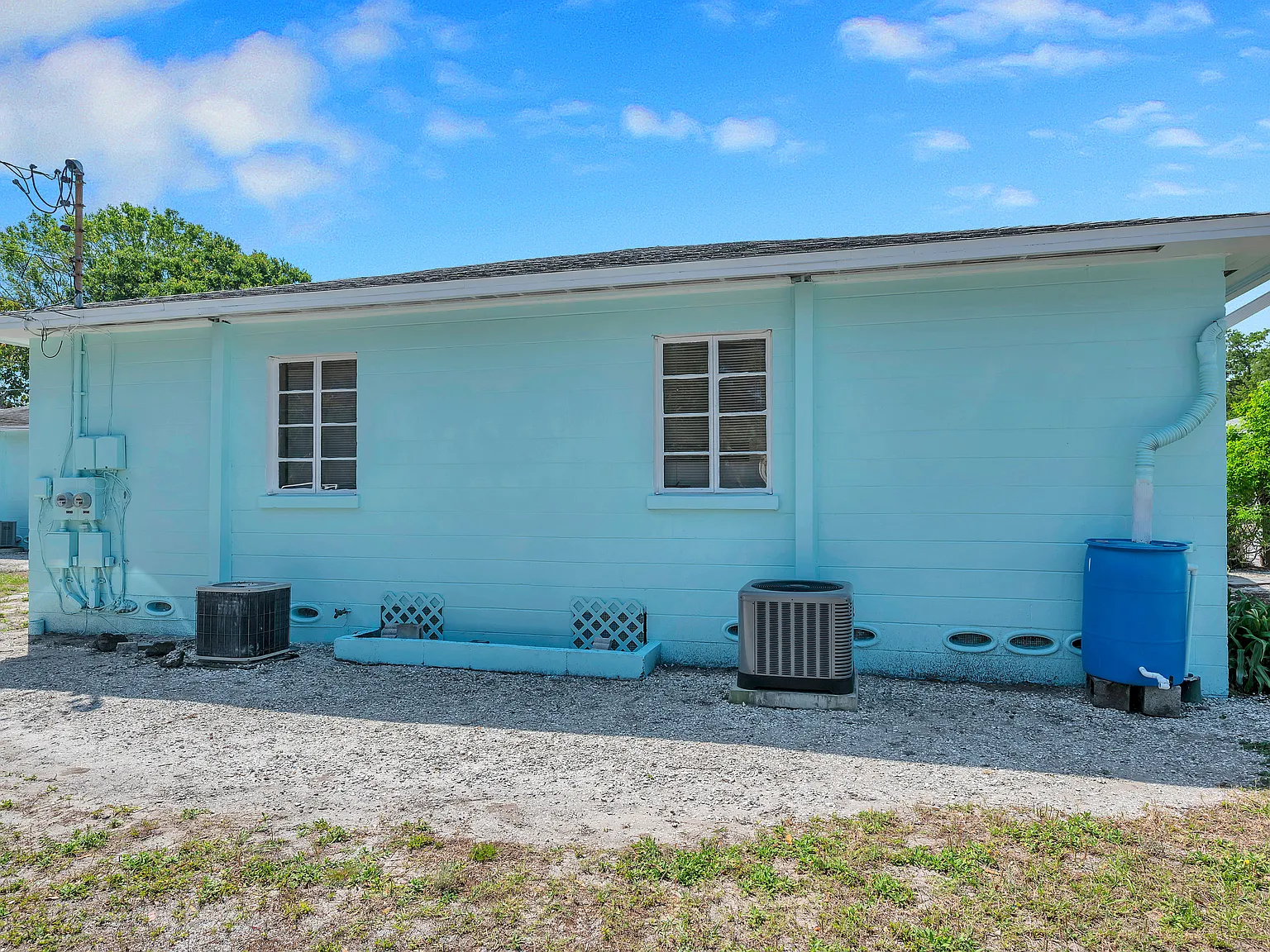 2 bed, 1000 sqft, $2,150 — Photo 3