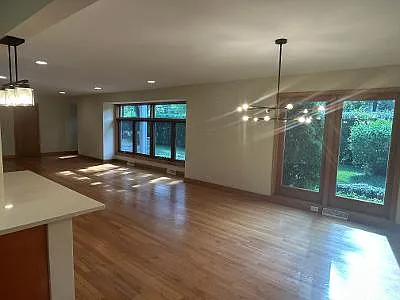 2 Woodland Ln N — Photo 8