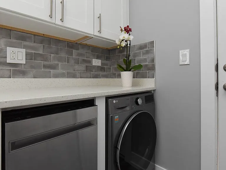 3821 N Greenview Ave #W3 — Photo 17