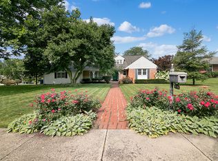 1 Chatham Cir, Kankakee, IL 60901