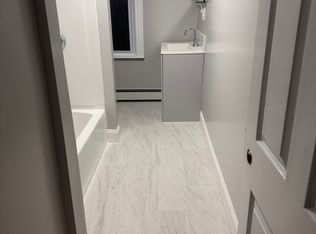 352 Orms St FLOOR 2, Providence, RI 02908