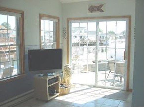 2nd image of 125 Bernard Dr