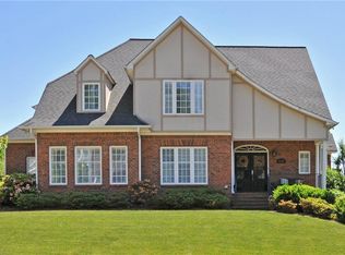 5220 Wilson Hill Ct, Winston Salem, NC 27104