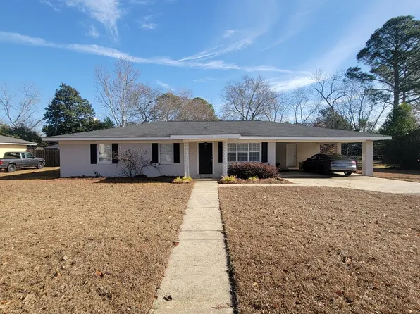 615 Mitchell St, Headland, AL 36345