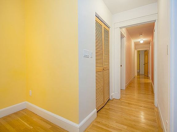 5th image of 42 Fayette St