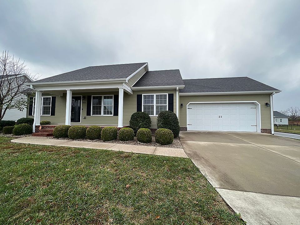 1st image of 142 Chandler Dr