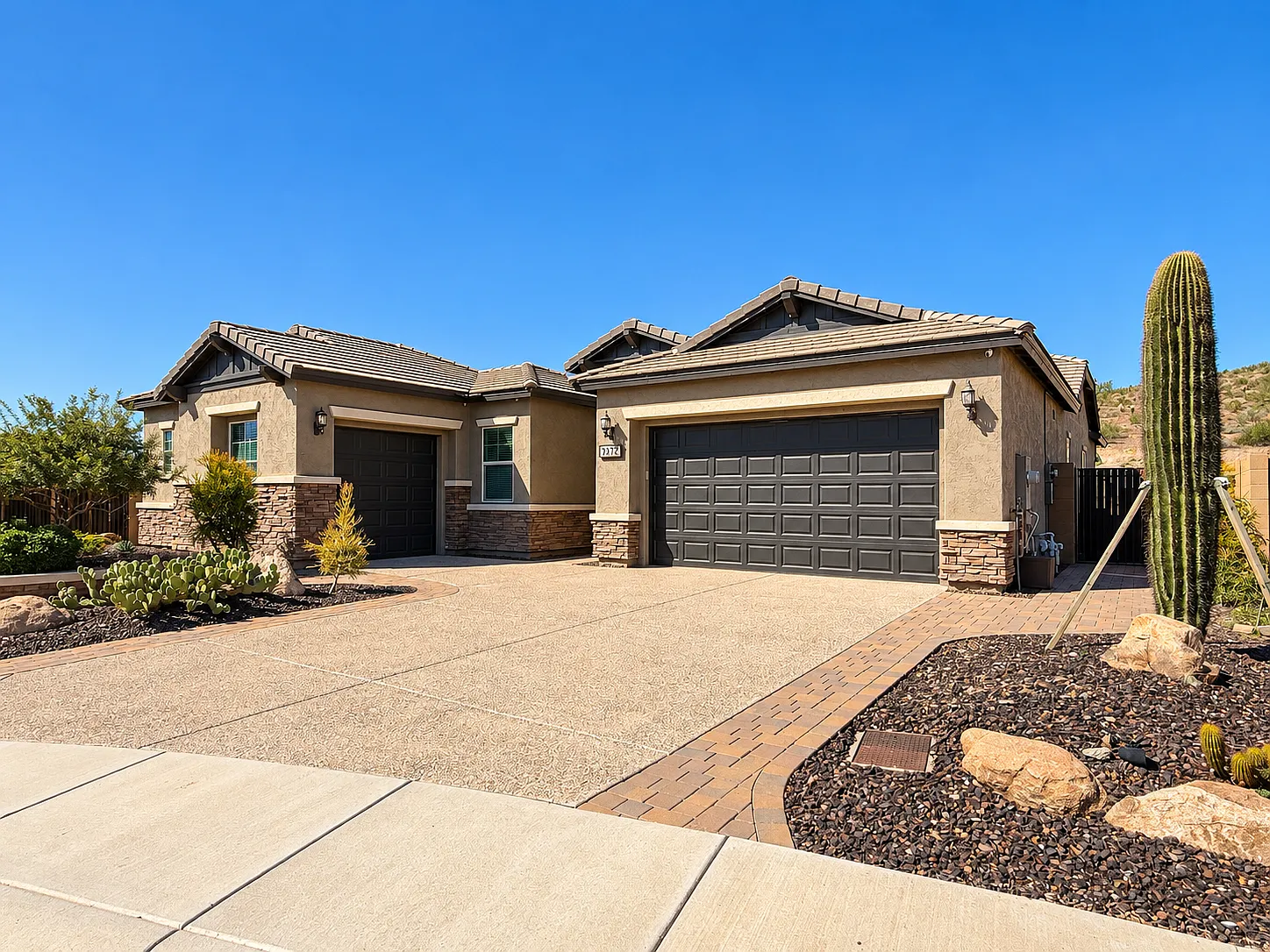 3 bed, 2733 sqft, $4,490 — Photo 2