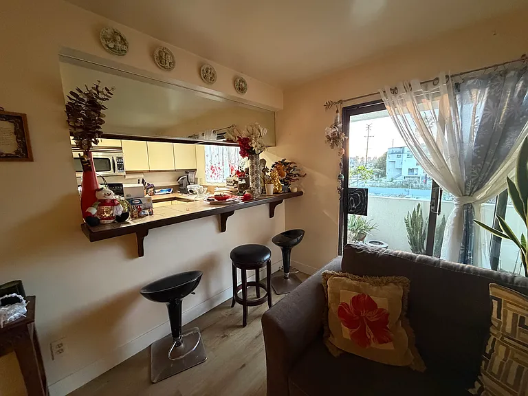5000 S Centinela Ave — Photo 16