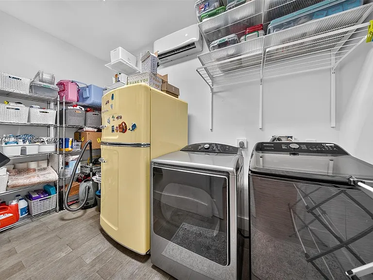 21007 NE 34th Pl #21007 — Photo 14