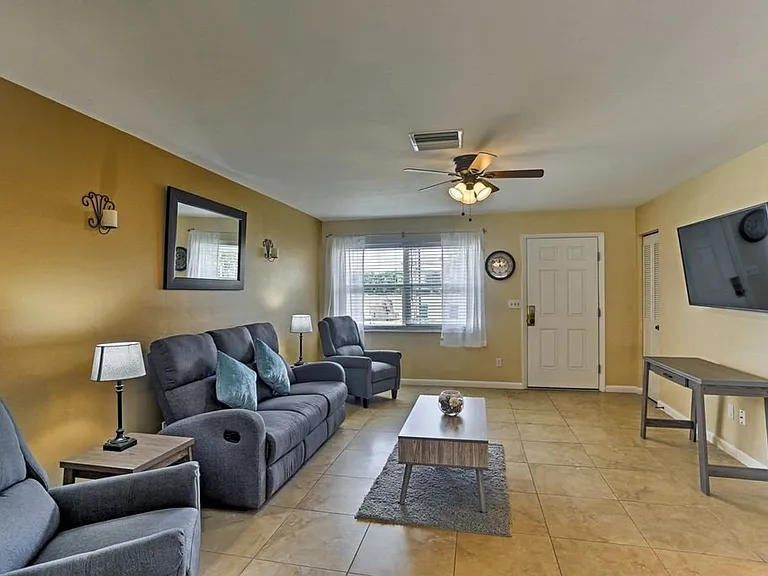 4120 SE 18th Pl — Photo 15