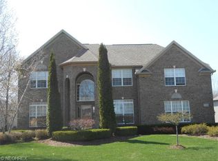 2388 Delray Ln, Avon, OH 44011