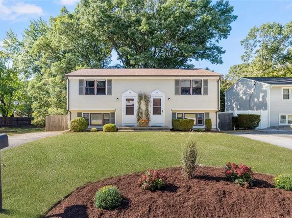 131-133 Kenyon Ave, Warwick, RI 02886