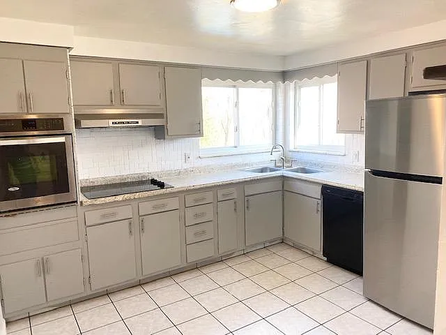 106 Clay Dr photo 1