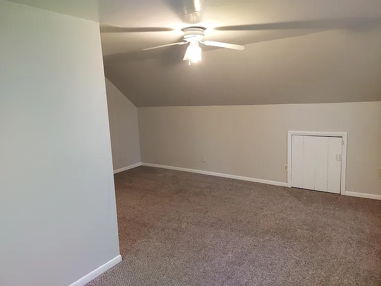Large bedroom 2nd floor