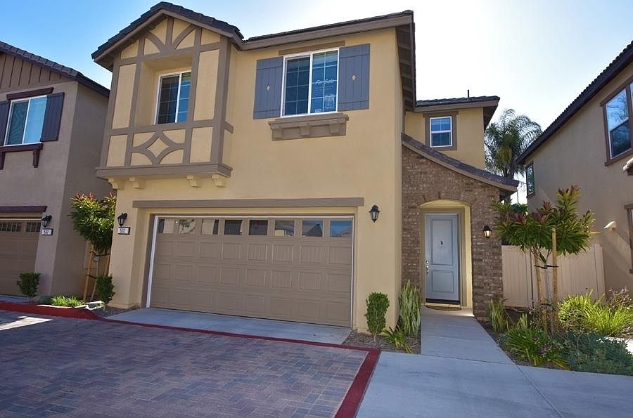 1st image of 533 Moonlight Dr
