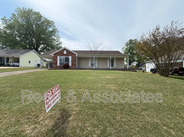 7179 Pam Dr, Millington, TN 38053