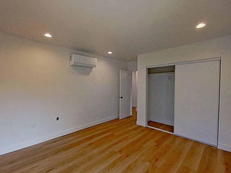 829 N Garfield St — Photo 144