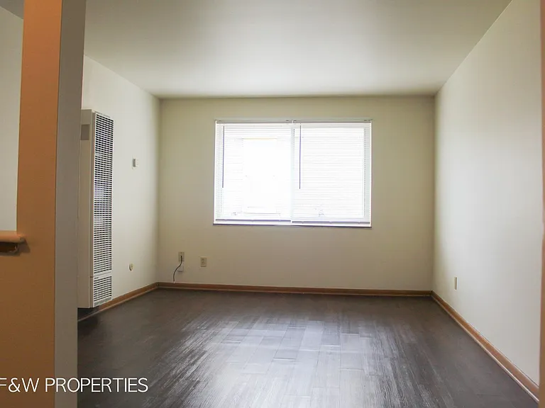 1075 Bryden Road — Photo 48